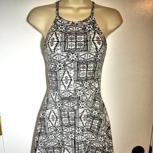 Mossimo Black & White Skater Dress - Size XS